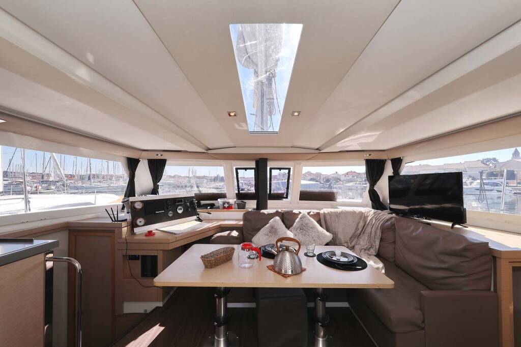 Katamaran Fountaine Pajot Lucia 40 Tu Tamo 2