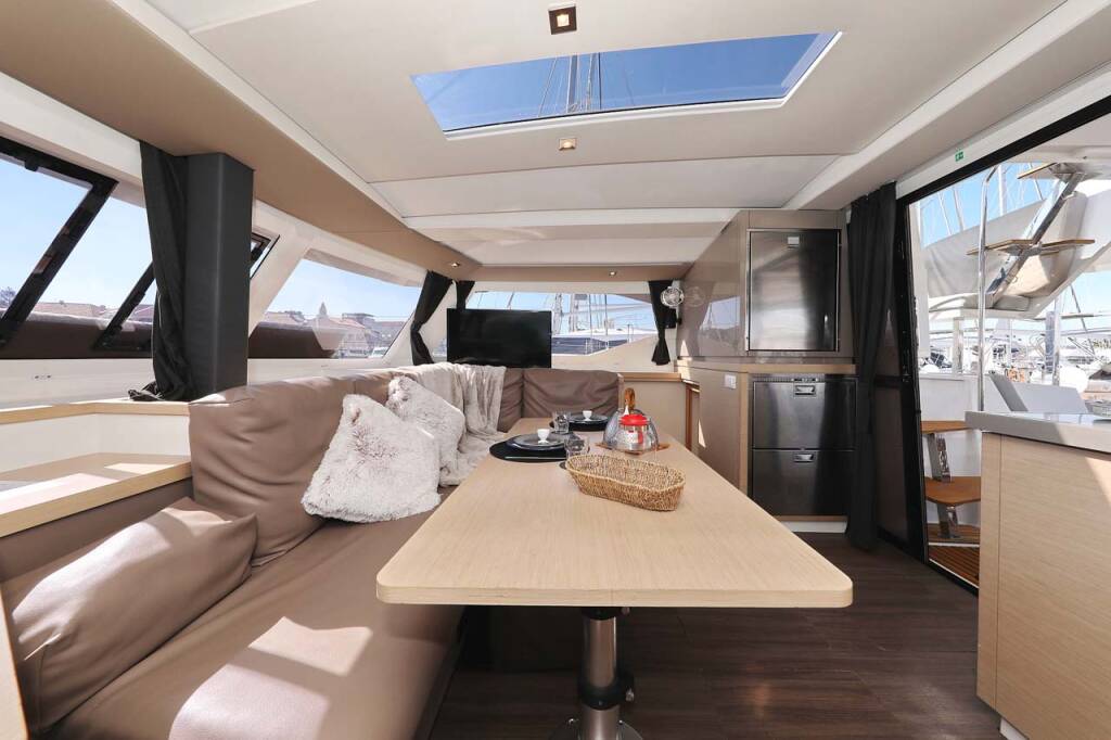 Katamaran Fountaine Pajot Lucia 40 Tu Tamo 2