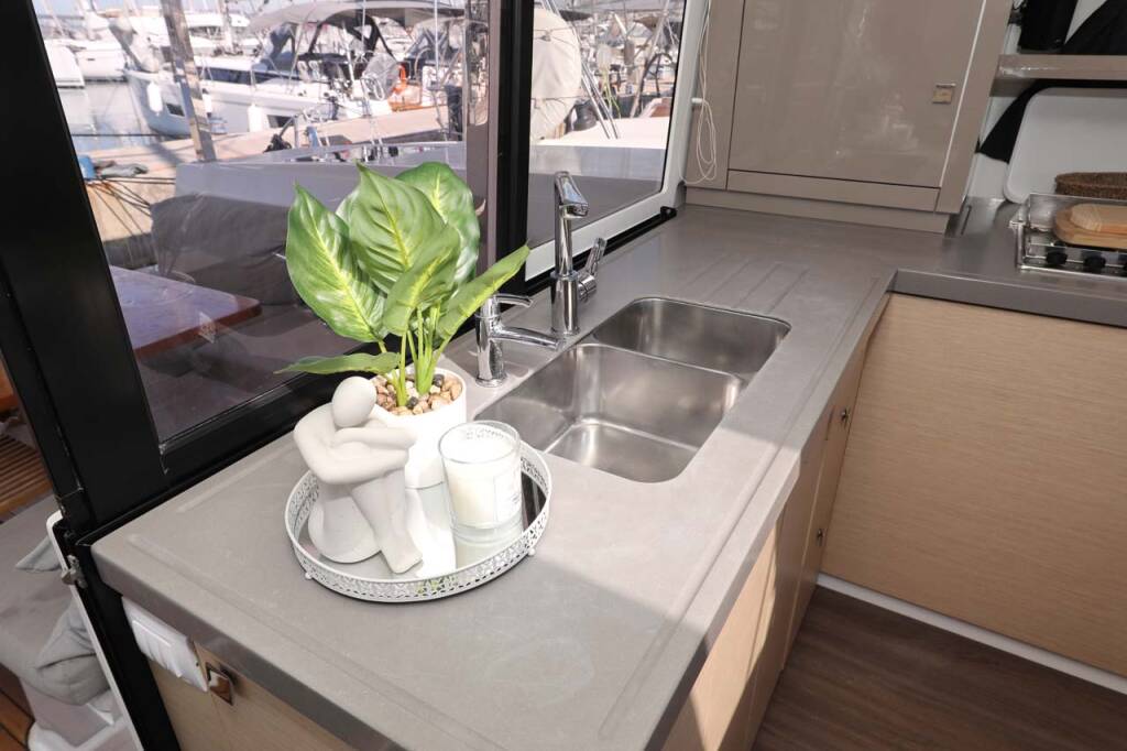 Katamaran Fountaine Pajot Lucia 40 Tu Tamo 2