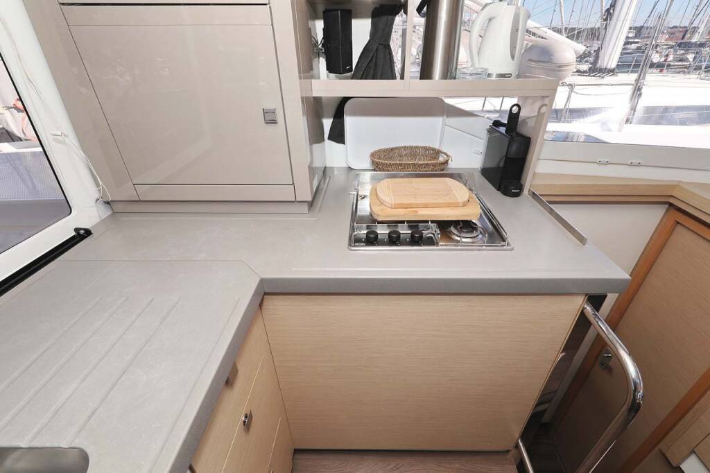 Katamaran Fountaine Pajot Lucia 40 Tu Tamo 2