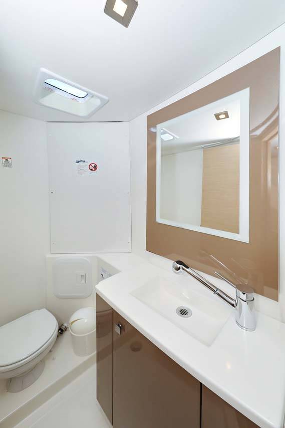 Katamaran Fountaine Pajot Lucia 40 Tu Tamo 2