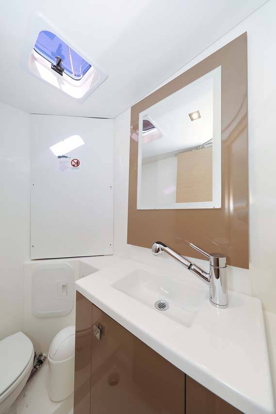 Katamaran Fountaine Pajot Lucia 40 Tu Tamo 2