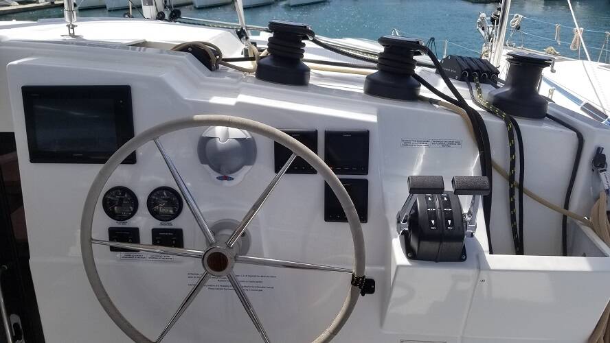 Katamaran Fountaine Pajot Lucia 40 Hola