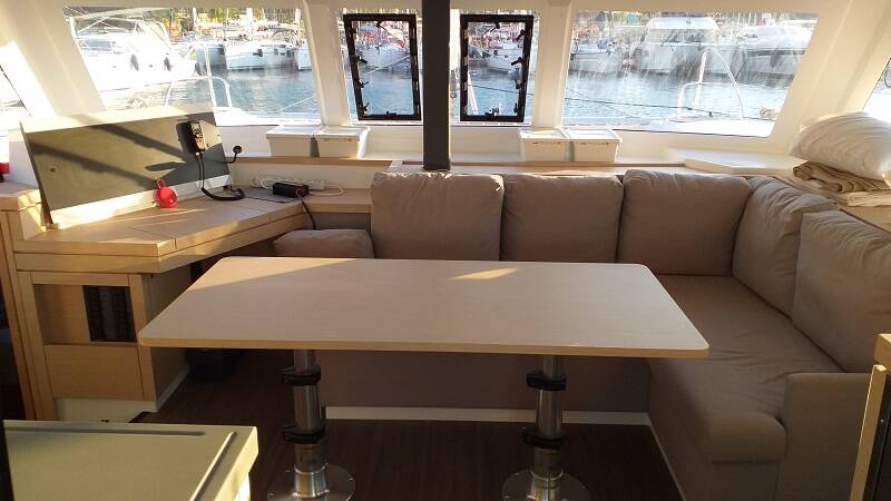 Katamaran Fountaine Pajot Lucia 40 El Camino