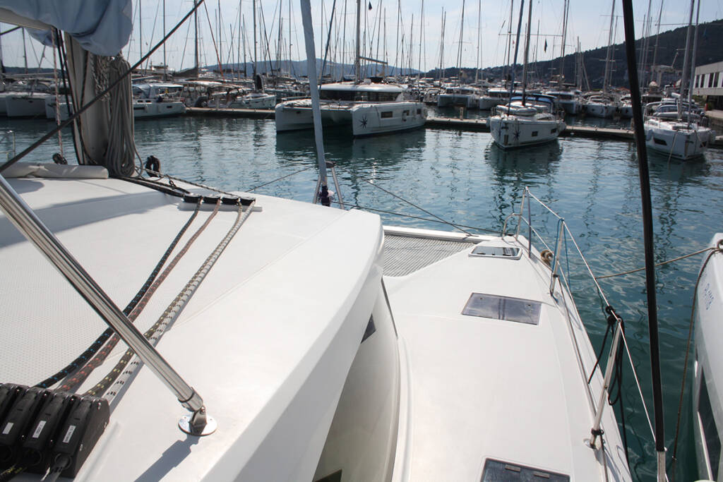 Catamaran Fountaine Pajot Lucia 40 Shanti
