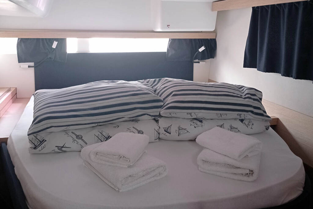 Katamaran Fountaine Pajot Lucia 40 Shanti