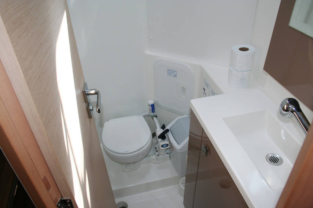 Katamaran Fountaine Pajot Lucia 40 Admira