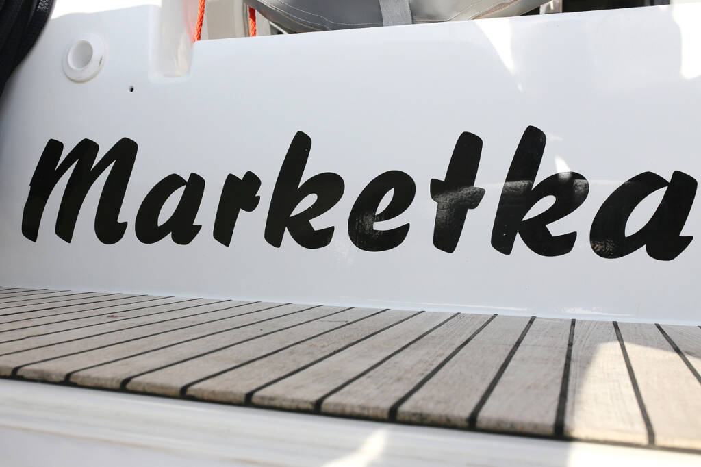 Power catamaran Fountaine Pajot MY 37 Marketka