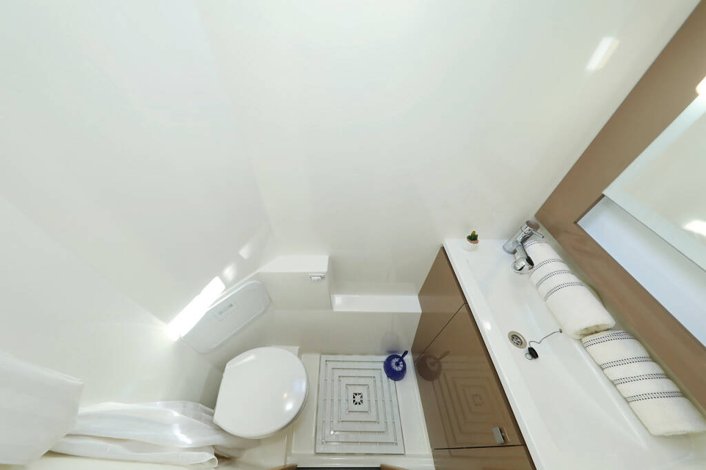 Power catamaran Fountaine Pajot MY 37 Marketka