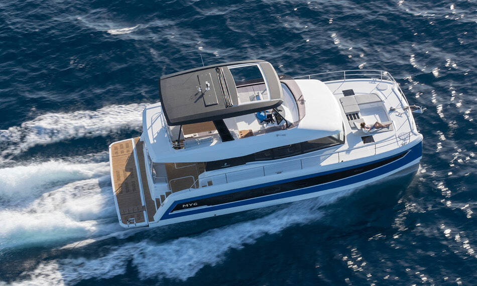 Power catamaran Fountaine Pajot MY6 EMY6