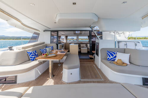 Katamaran Fountaine Pajot New 44 Quatuor Blue Argo