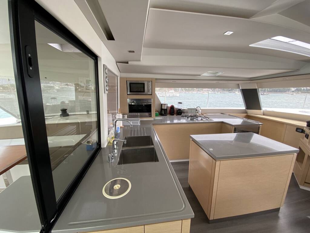 Katamaran Fountaine Pajot Saba 50 Sunshine Reggae