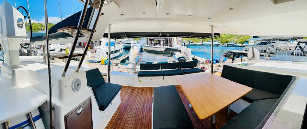 Catamaran Fountaine Pajot Saba 50 Franco Nero