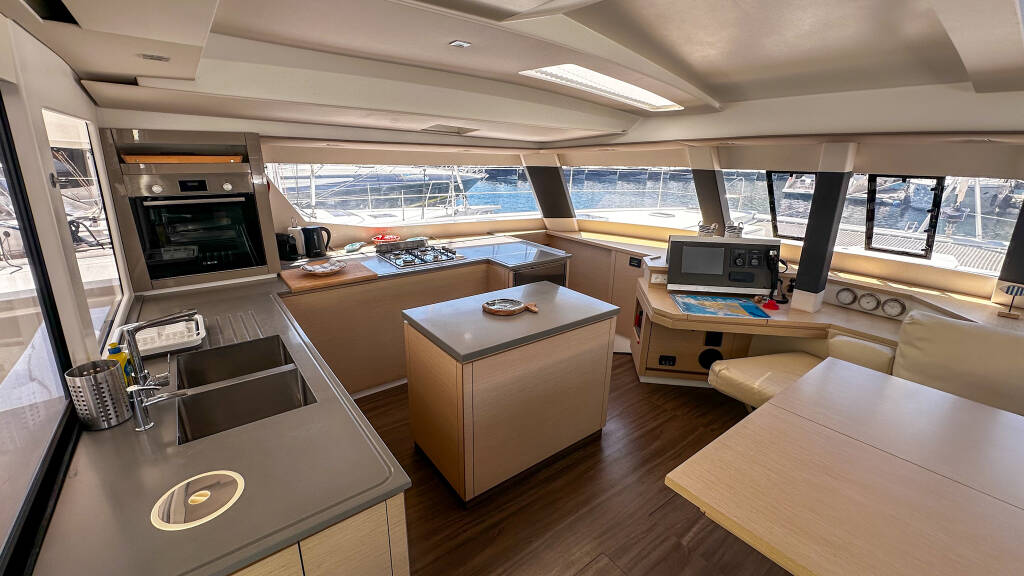 Katamaran Fountaine Pajot Saba 50 Franco Nero