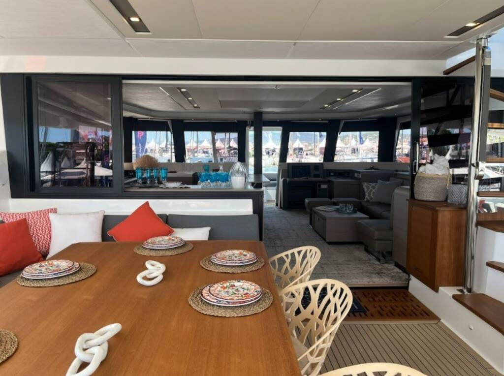 Katamaran Fountaine Pajot Samana 59 Azure