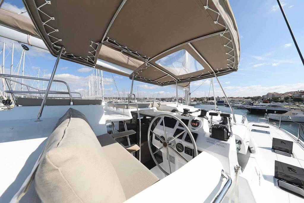 Katamaran Fountaine Pajot Saona 47 Quintet Fee