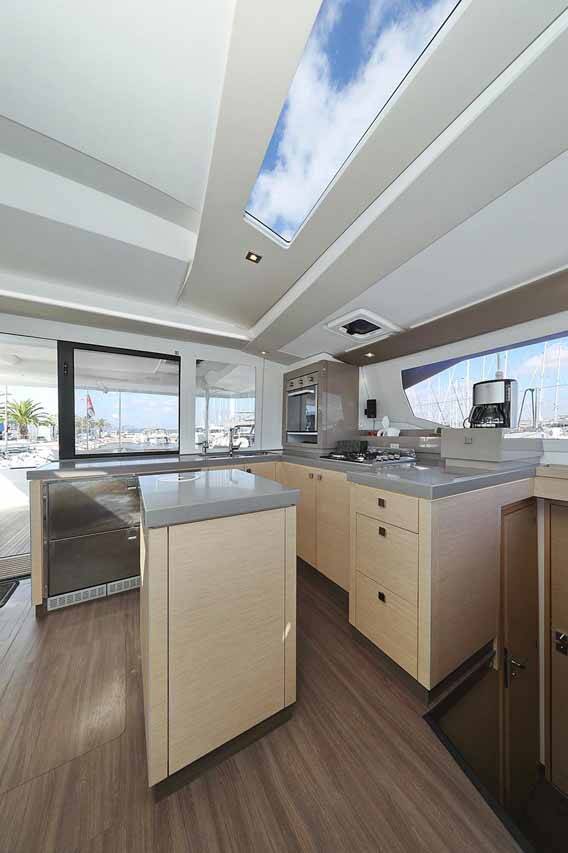Katamaran Fountaine Pajot Saona 47 Quintet Fee