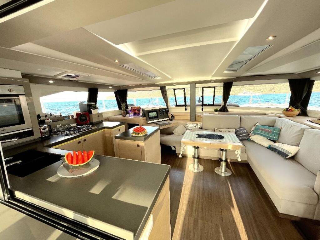 Katamaran Fountaine Pajot Saona 47 Nocrala