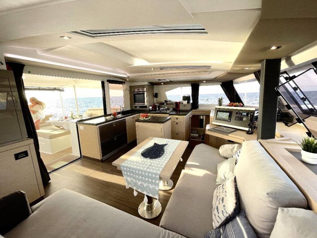 Katamaran Fountaine Pajot Saona 47 Nocrala