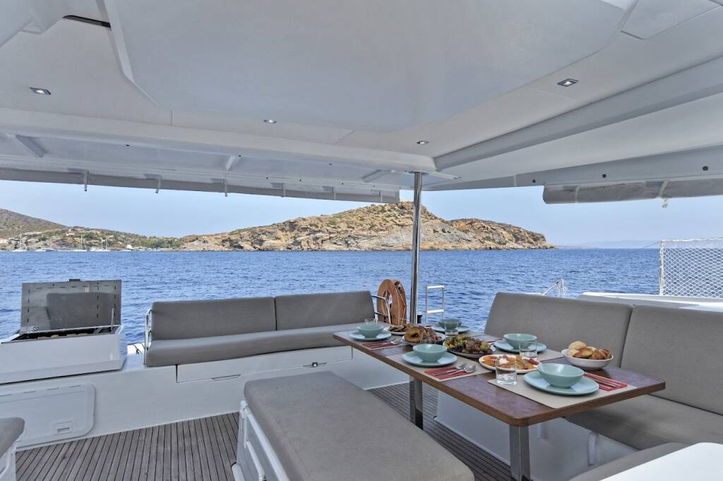 Katamaran Fountaine Pajot Tanna 47 Helidoni