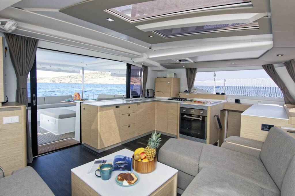 Katamaran Fountaine Pajot Tanna 47 Helidoni