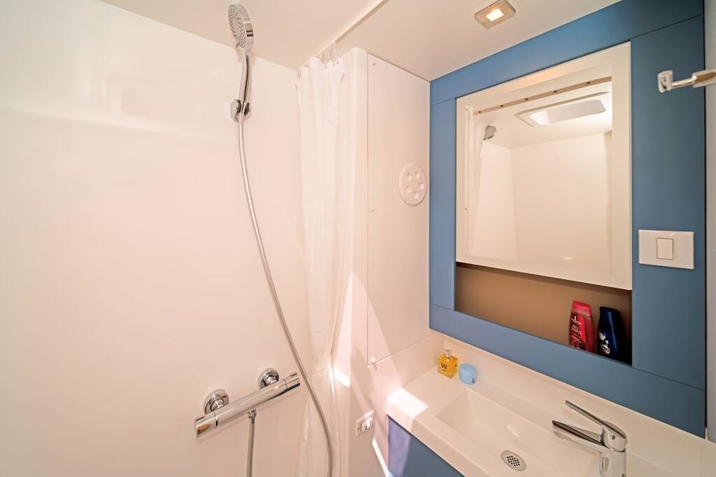 Catamaran Fountaine Pajot Tanna 47 First Life