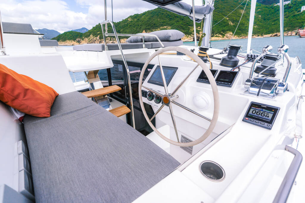 Katamaran Fountaine Pajot Tanna 47 First Life