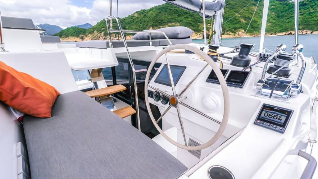 Katamaran Fountaine Pajot Tanna 47 Blue Angel