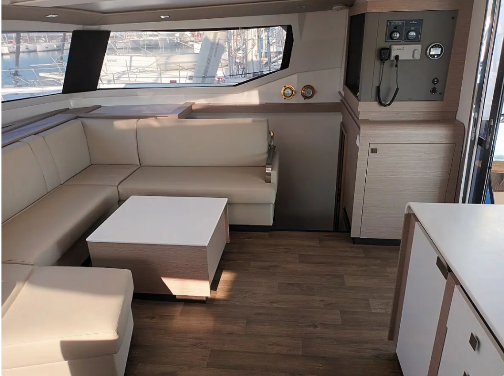 Katamaran Fountaine Pajot Tanna 47 Eros
