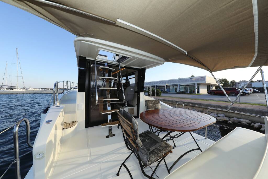 Motoryacht Futura 40 Grand Horizon Backup