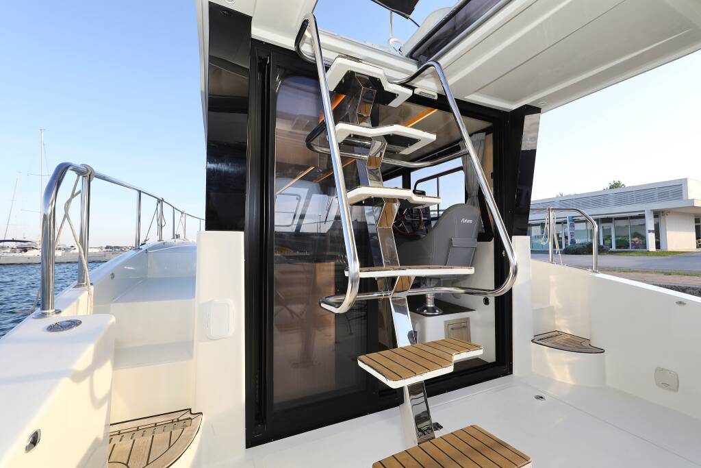 Motoryacht Futura 40 Grand Horizon Backup