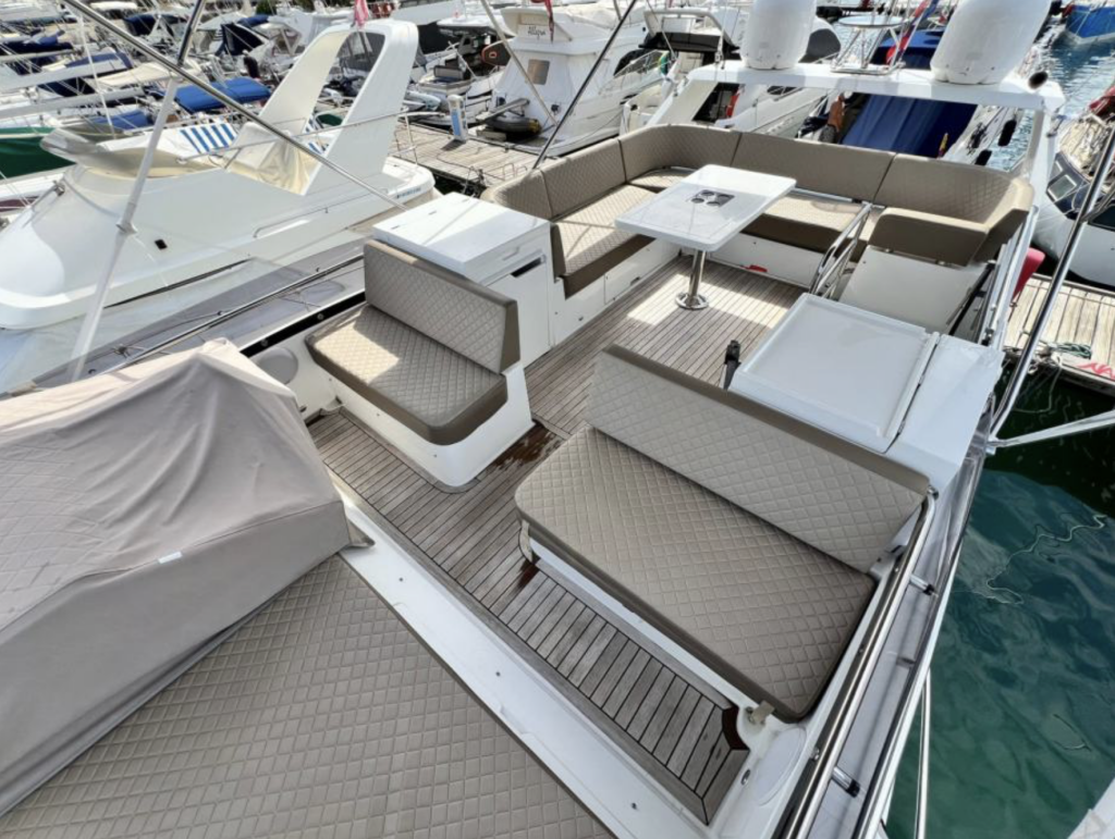 Motor yacht Galeon 420 Minesa