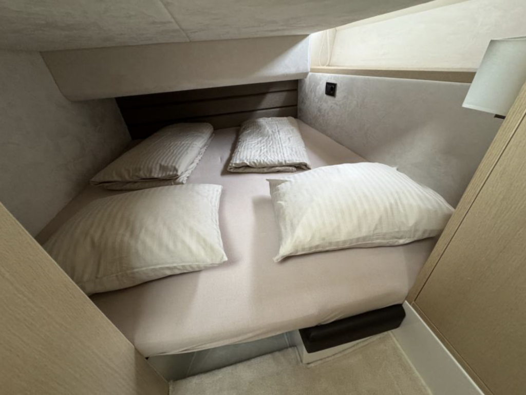 Motor yacht Galeon 420 Minesa