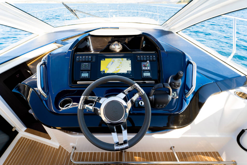 Motor yacht Gran Turismo 41 Star Trek