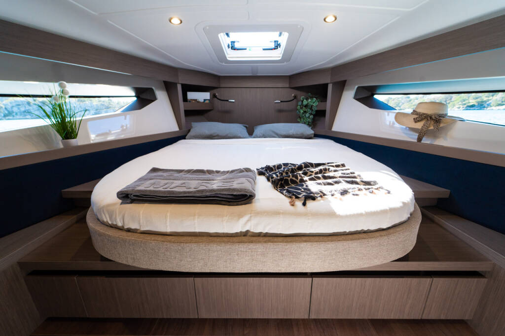 Motor yacht Gran Turismo 41 Star Trek