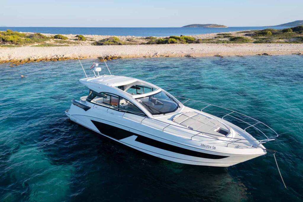 Motoryacht Gran Turismo 45 Holly Four