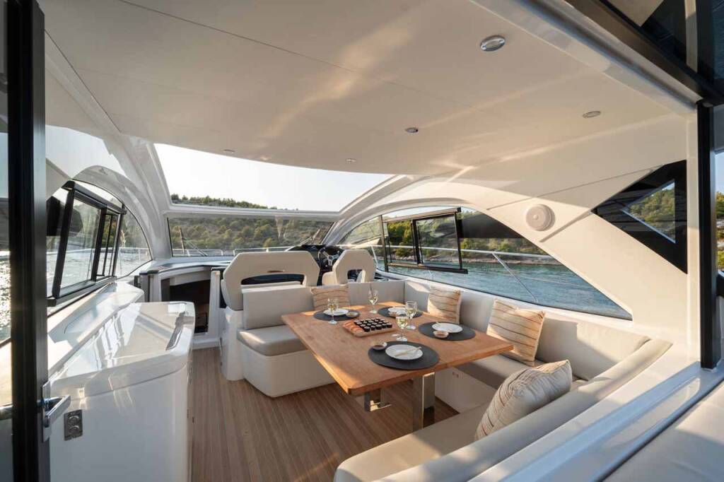 Motoryacht Gran Turismo 45 Holly Four