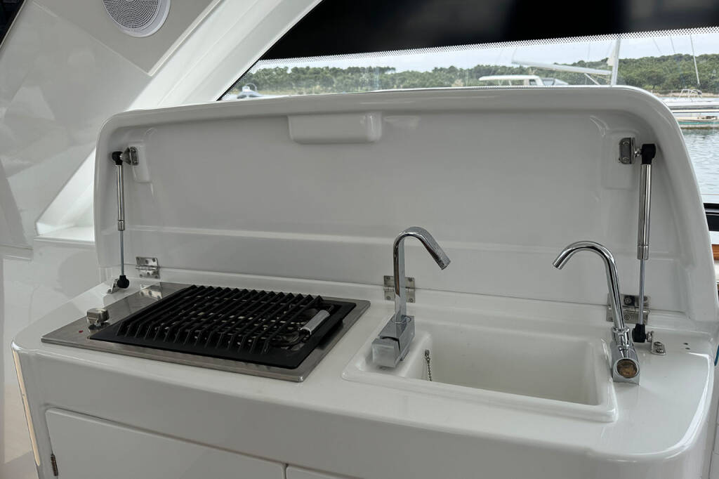 Motoryacht Gran Turismo 45 Holly Four