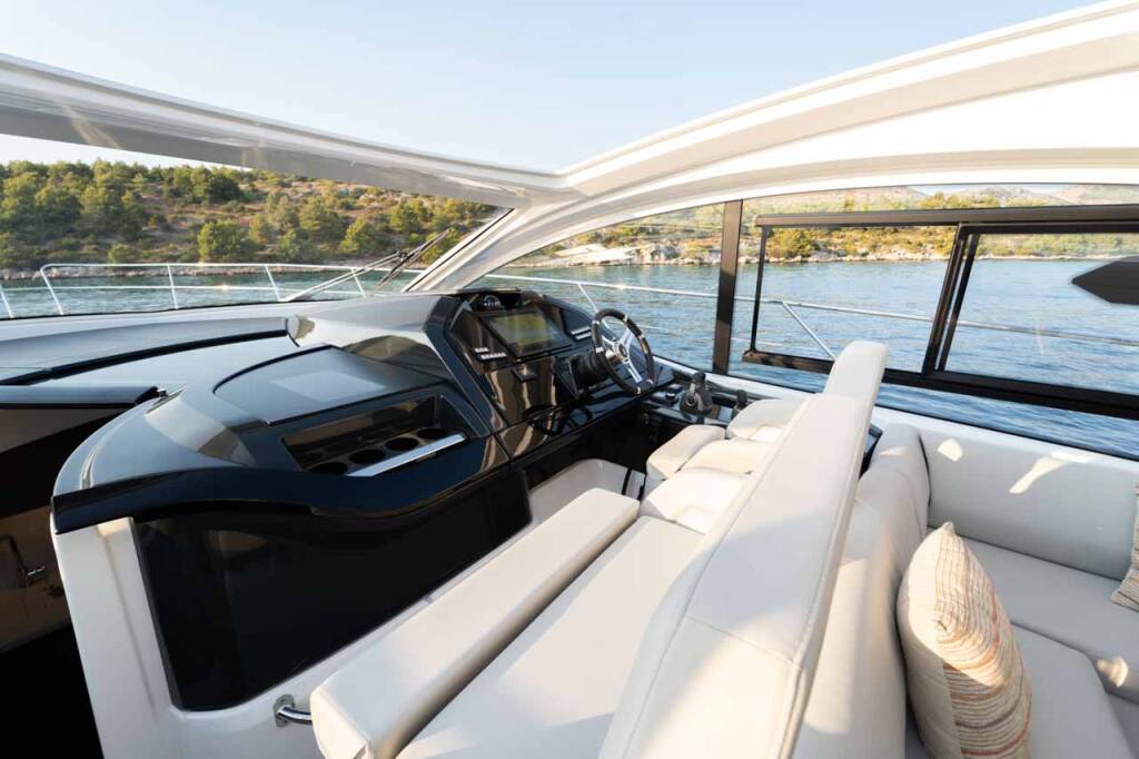 Motoryacht Gran Turismo 45 Holly Four