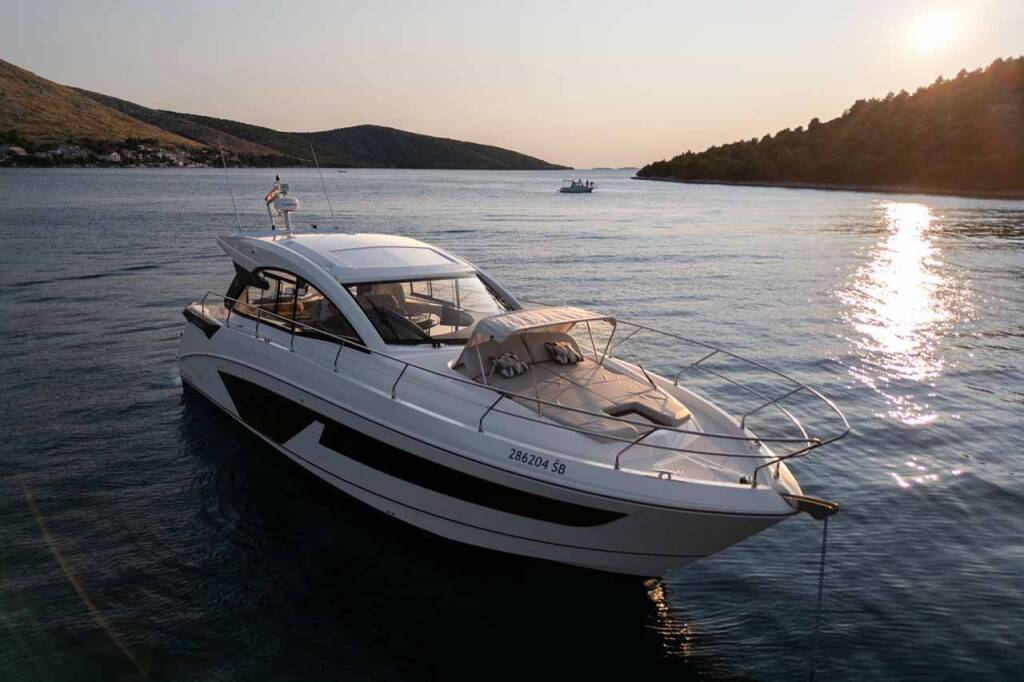 Motoryacht Gran Turismo 45 Holly Four