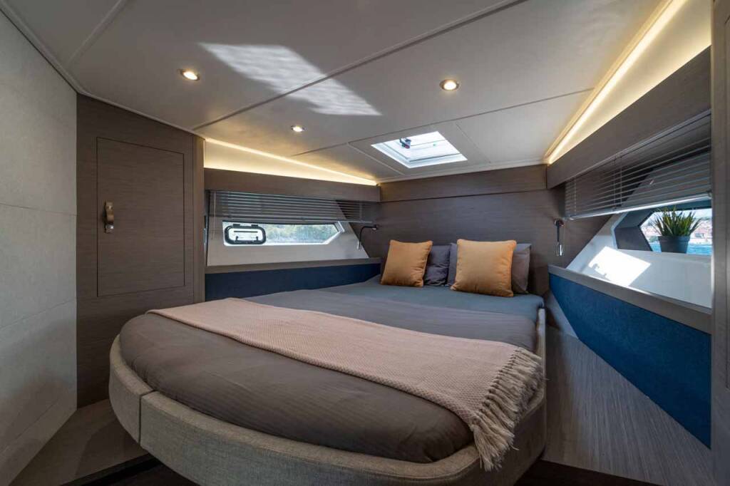 Motoryacht Gran Turismo 45 Holly Four