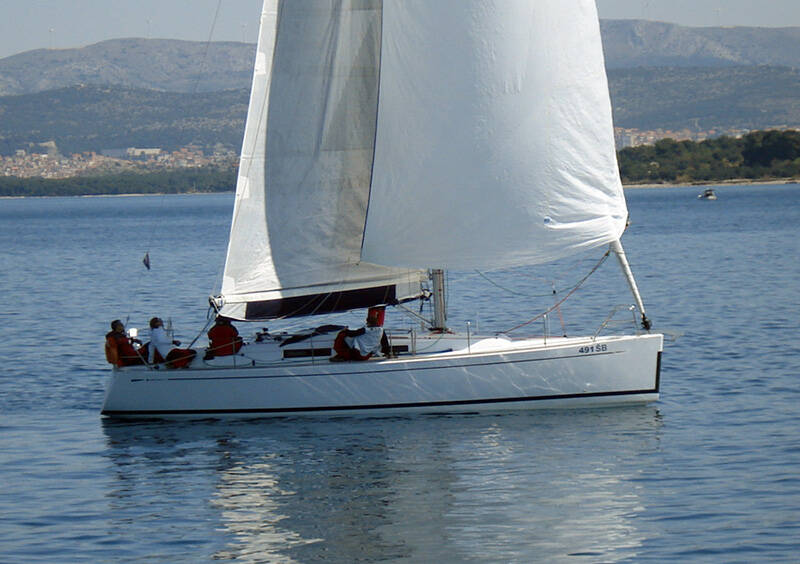 Sailing yacht Grand Soleil 37 R Sportski vuk