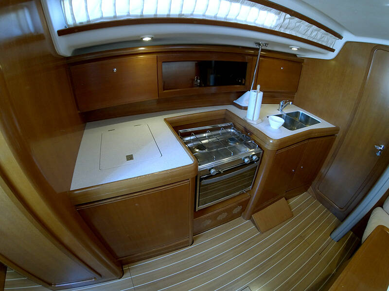 Sailing yacht Grand Soleil 37 R Sportski vuk
