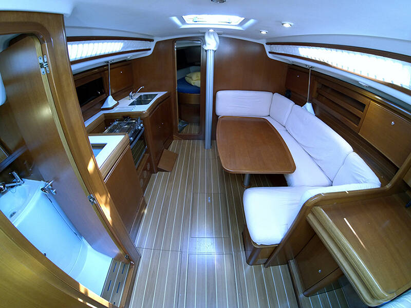Sailing yacht Grand Soleil 37 R Sportski vuk