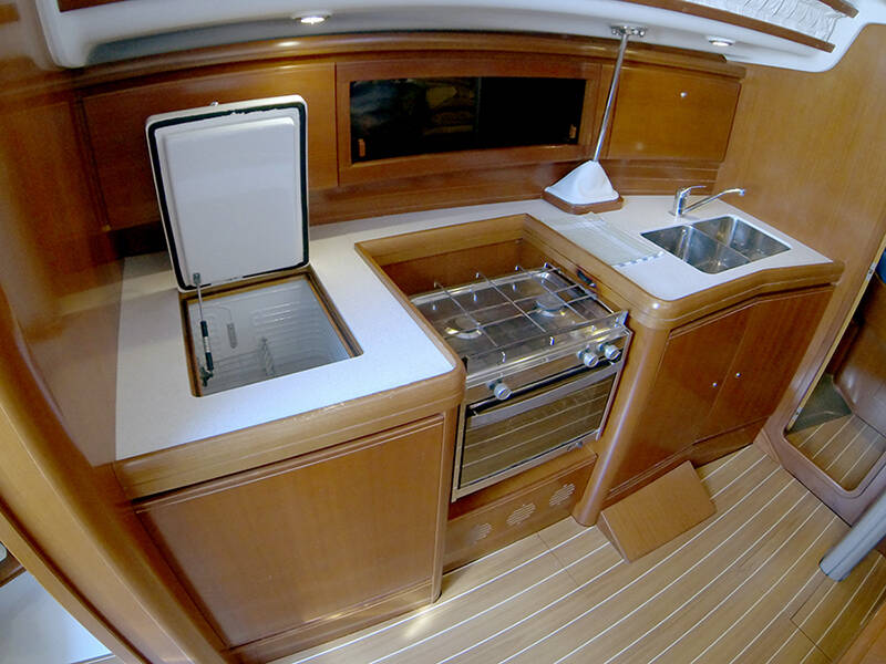 Sailing yacht Grand Soleil 37 R Sportski vuk