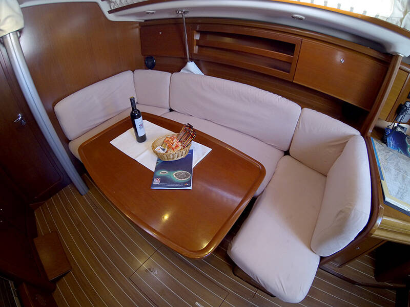 Sailing yacht Grand Soleil 37 R Sportski vuk