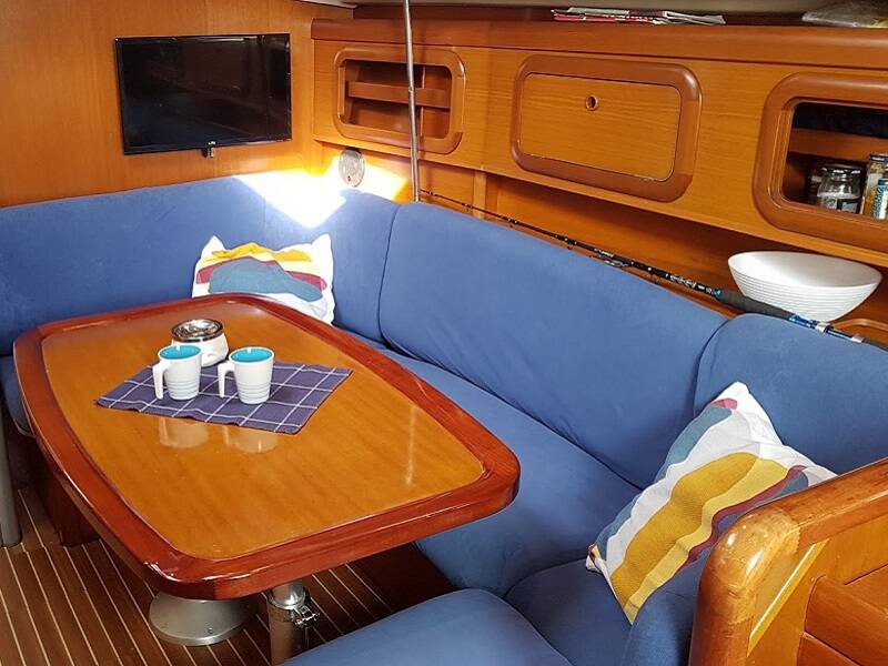 Sailing yacht Grand Soleil 40 Šjor III