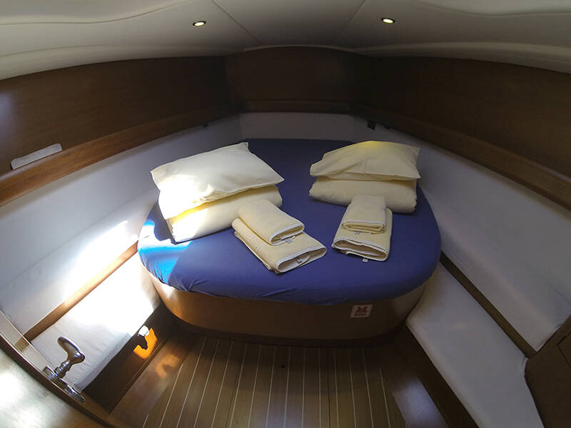 Sailing yacht Grand Soleil 45 Pingala