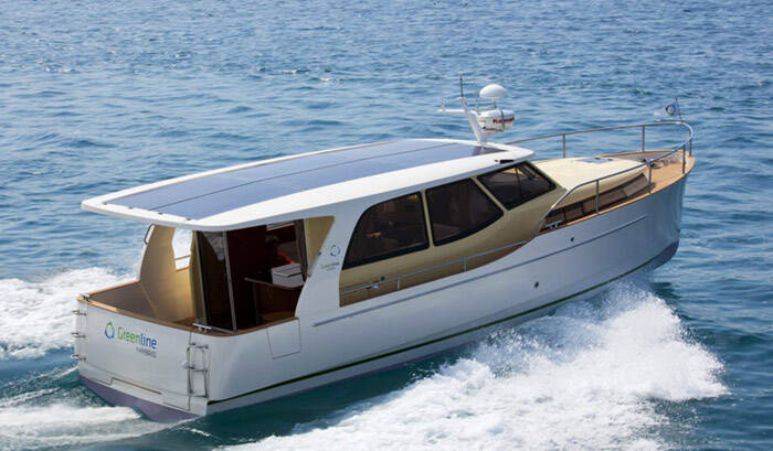 Motor yacht Greenline 33 Mozart