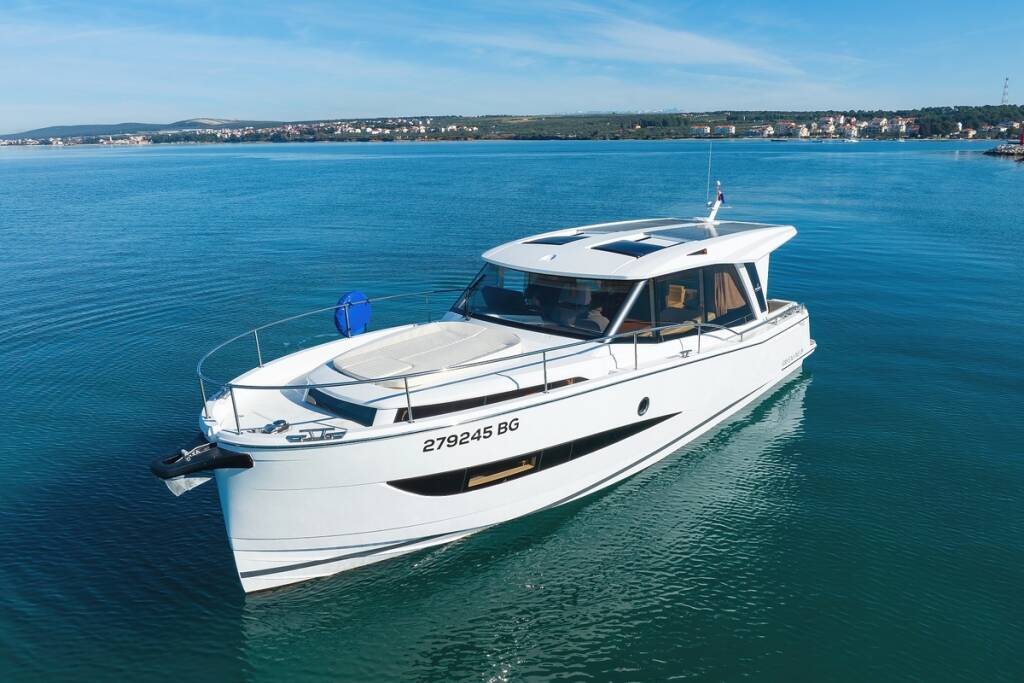 Motoryacht Greenline 39 Blandona
